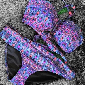 Bikini tops and bikini bottoms